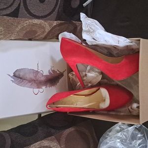 New Jessica Simpson Suede Heels